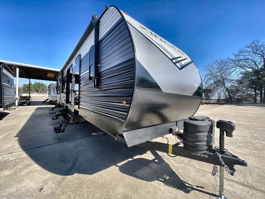 New 2026 CrossRoads Zinger 390DB available in Tyler, Texas