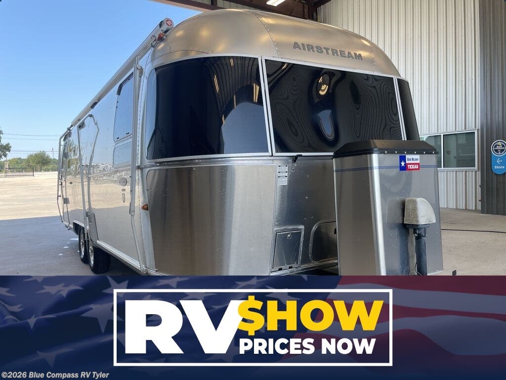 Used 2011 Airstream Classic Limited 27 FB available in Tyler, Texas