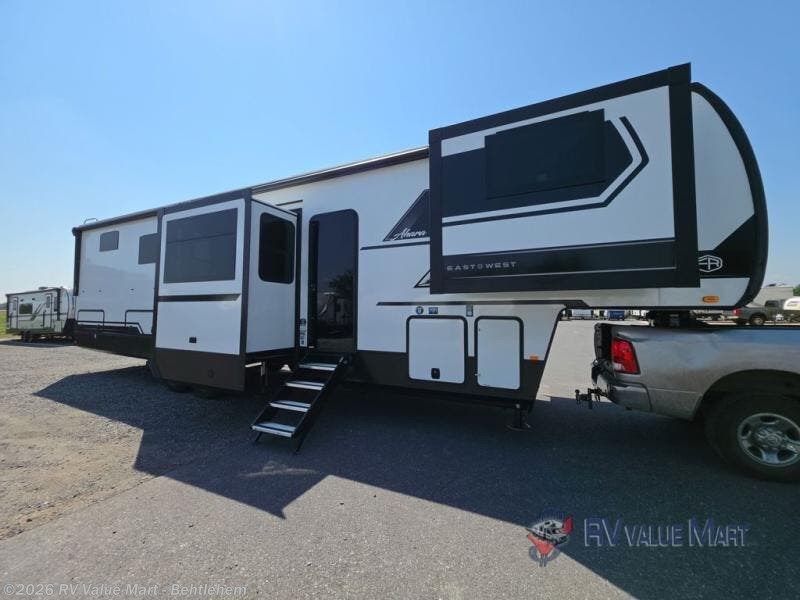 New 2027 East to West Ahara 380FL available in Bath, Pennsylvania