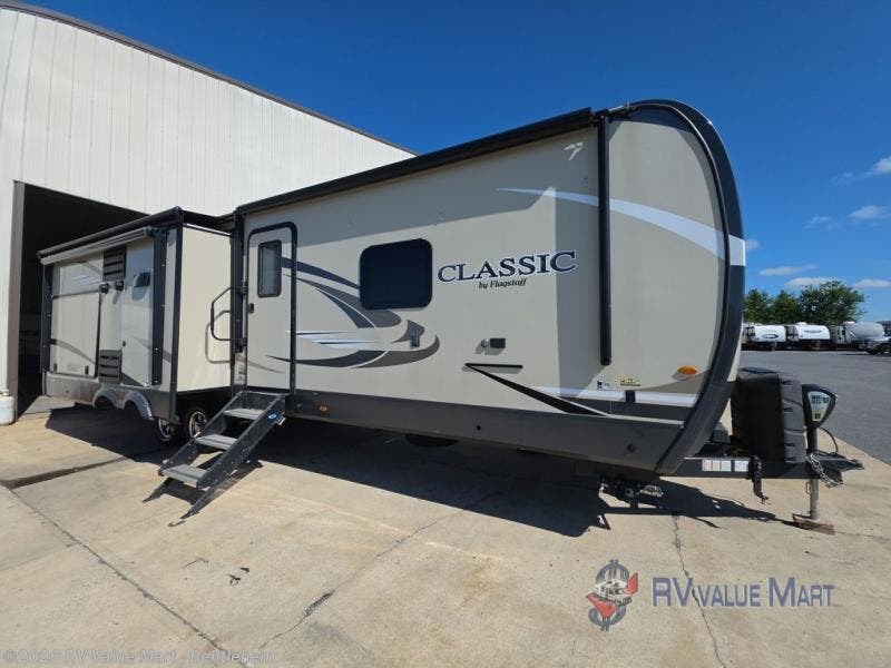 Used 2019 Forest River Flagstaff Classic Super Lite 832OKBS available in Bath, Pennsylvania