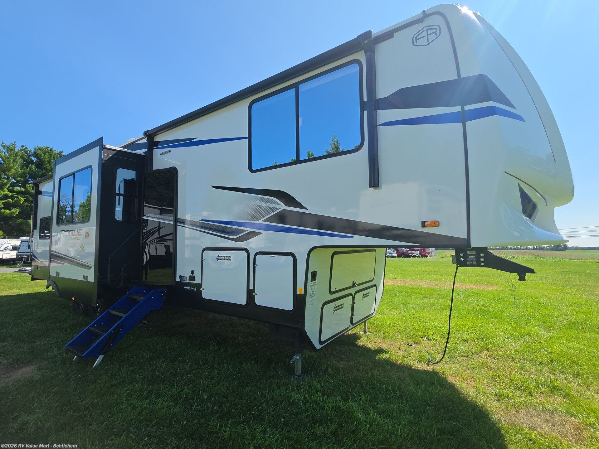 New 2026 Forest River Vengeance Rogue Armored 341GS11 available in Bath, Pennsylvania