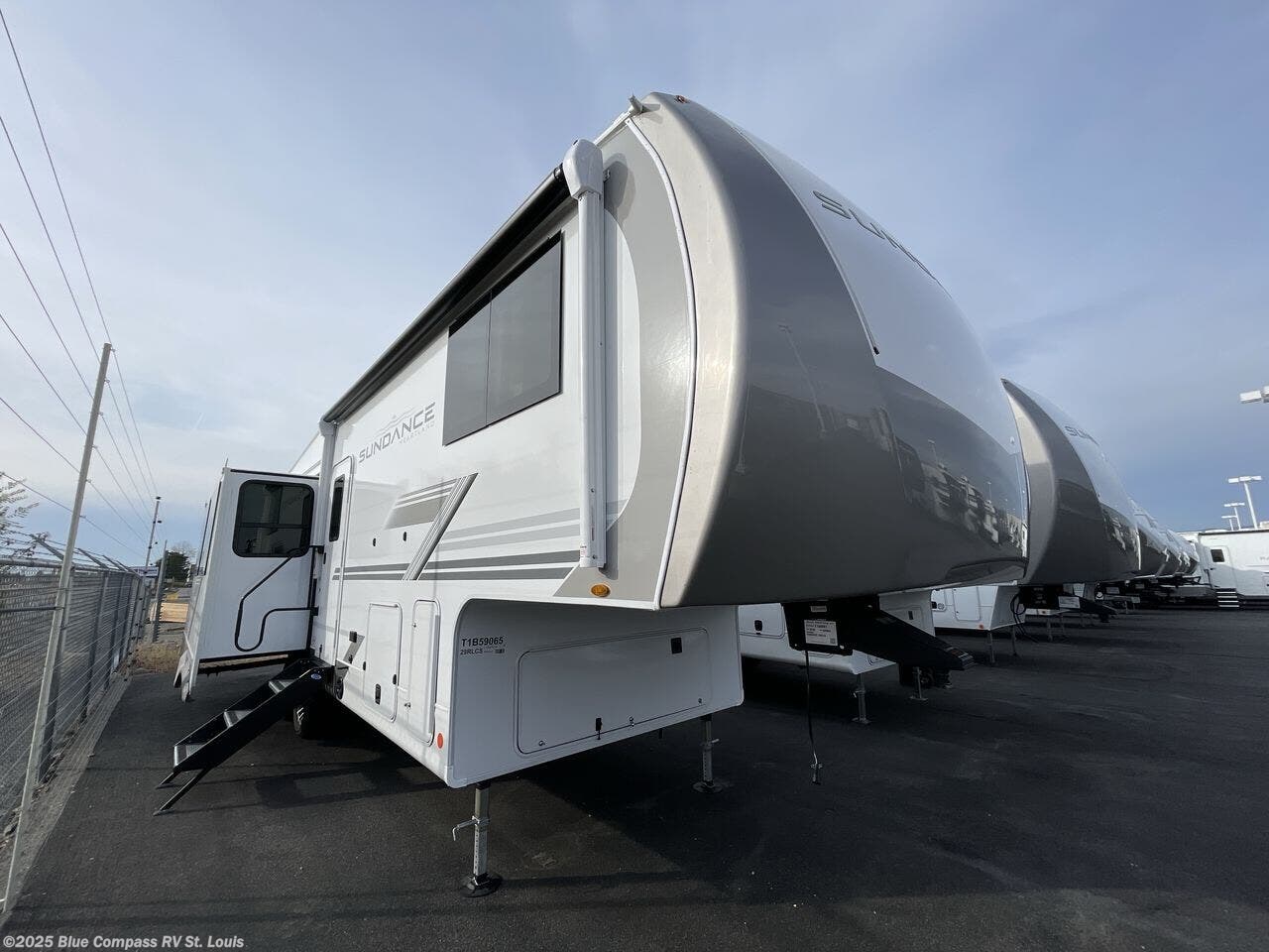 New 2026 Heartland Sundance 29RLCS available in Eureka, Missouri