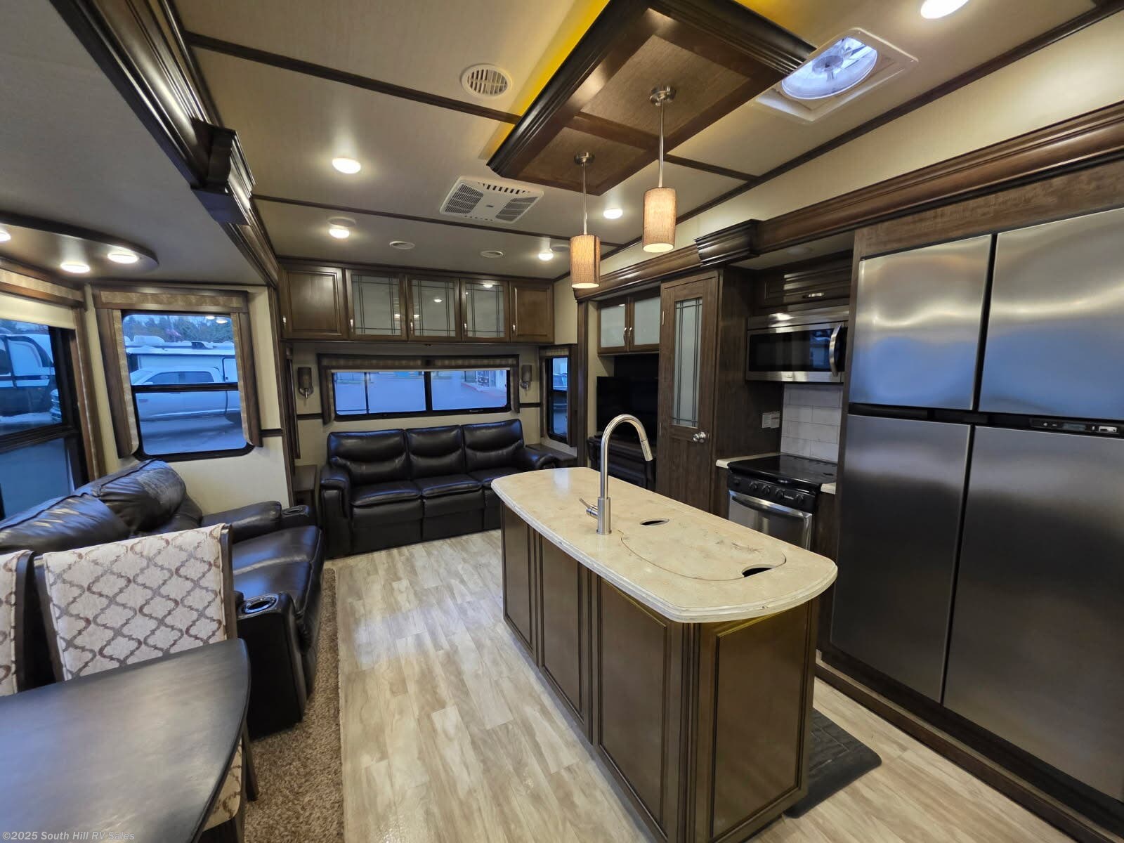 Used 2018 Grand Design Solitude 377MBS available in Yelm, Washington