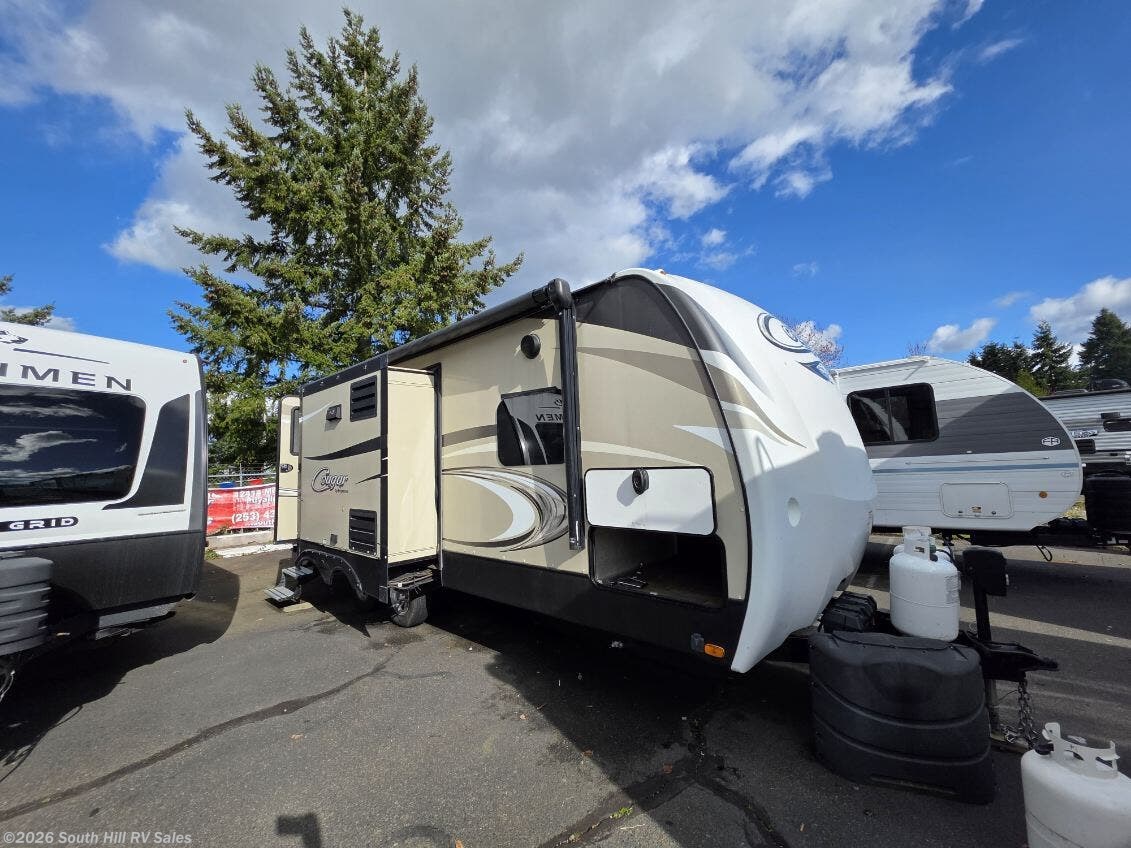 Used 2017 Keystone Cougar Half-Ton 21' w/ two slides available in Yelm, Washington