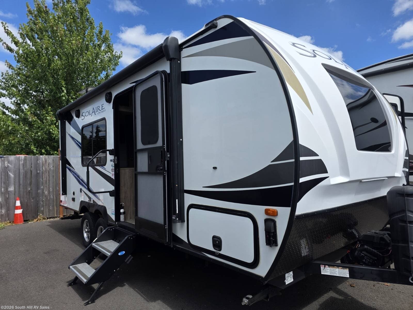 Used 2021 Palomino Solaire 20 available in Yelm, Washington