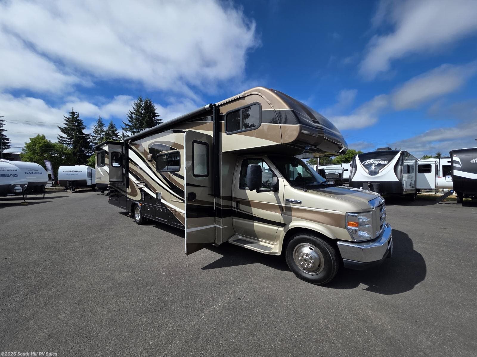 Used 2013 Forest River Sunseeker 3010DS available in Yelm, Washington