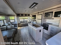 Used 2021 Forest River Rockwood Signature 8337RL available in Yelm, Washington