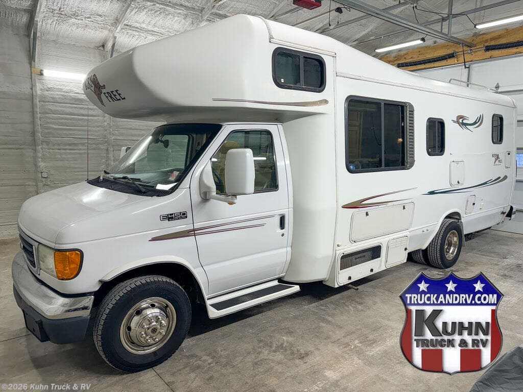 Used 2005  Born Free  26RSB by Born Free from Kuhn Truck & RV in Sherwood, OH