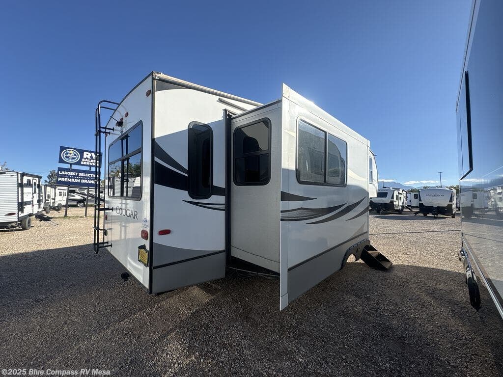 Used 2022 Keystone Cougar Half-Ton 27SGS available in Mesa, Arizona