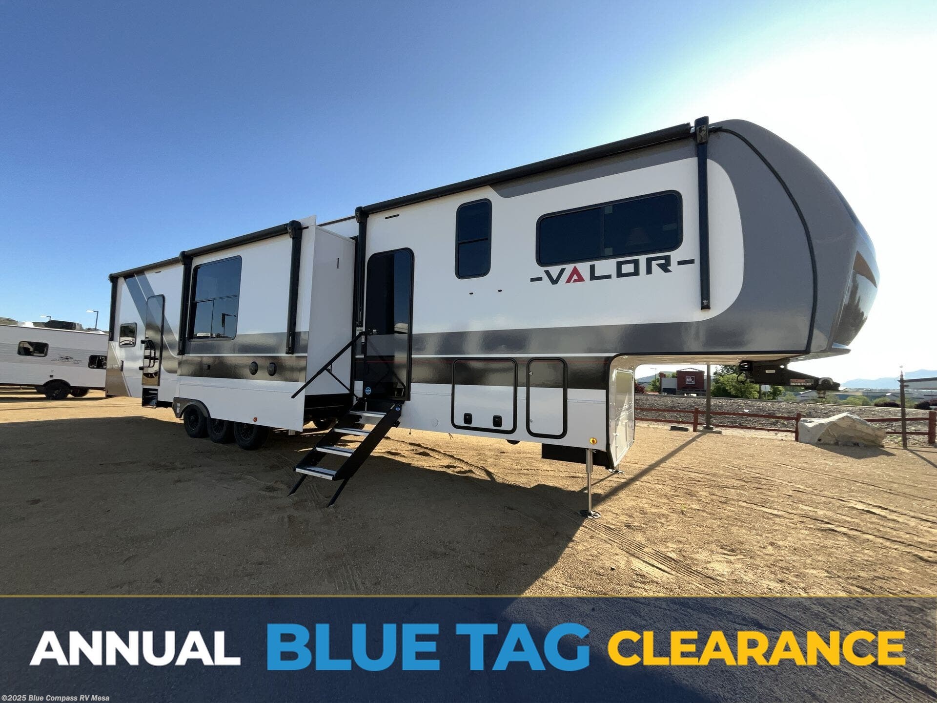 New 2025 Alliance RV Valor 44V14 available in Mesa, Arizona
