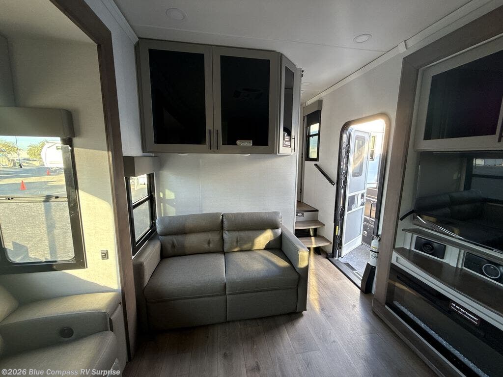 New 2026 Alliance RV Valor 40V13 available in Surprise, Arizona