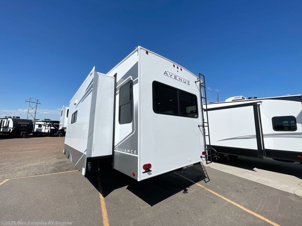 New 2026 Alliance RV Avenue 32RLS available in Surprise, Arizona