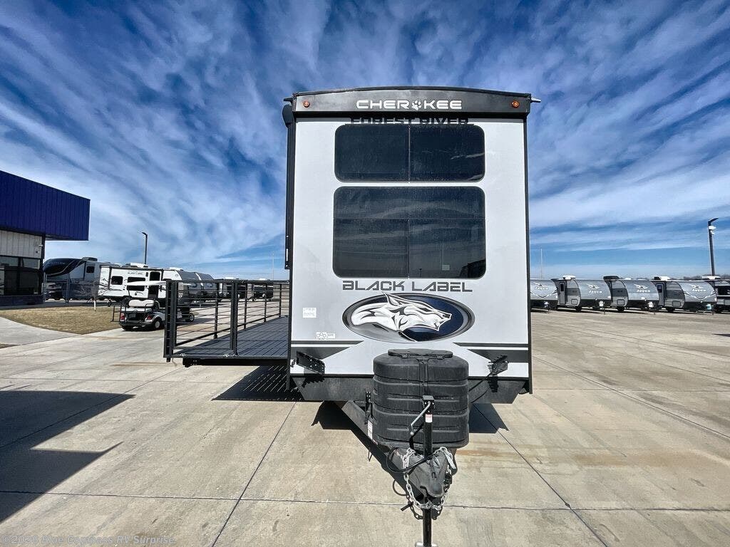 New 2026 Forest River Cherokee Timberwolf Black Label 27MDKBL available in Surprise, Arizona