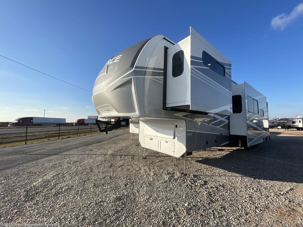 New 2026 Alliance RV Valor 41V13 available in Avondale, Arizona