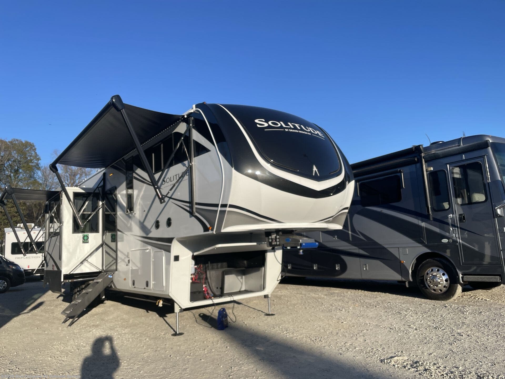 New 2026 Grand Design Solitude 414LJMJ available in Colorado Springs, Colorado