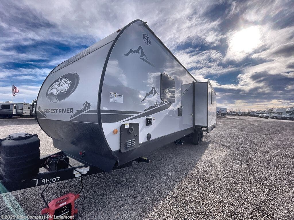 New 2025 Forest River Cherokee Black Label 273XLKBL available in Longmont, Colorado