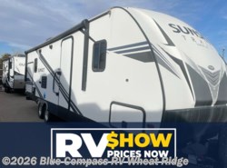 Used 2019 CrossRoads Sunset Trail Super Lite SS253RB available in Wheat Ridge, Colorado