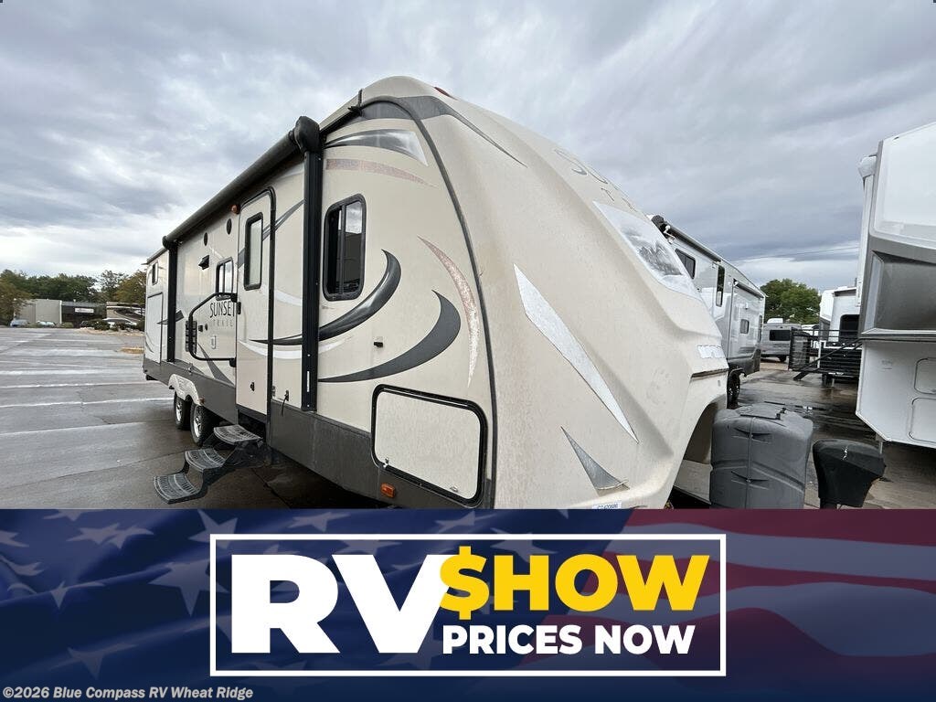Used 2016 CrossRoads Sunset Trail Super Lite ST300BH available in Wheat Ridge, Colorado