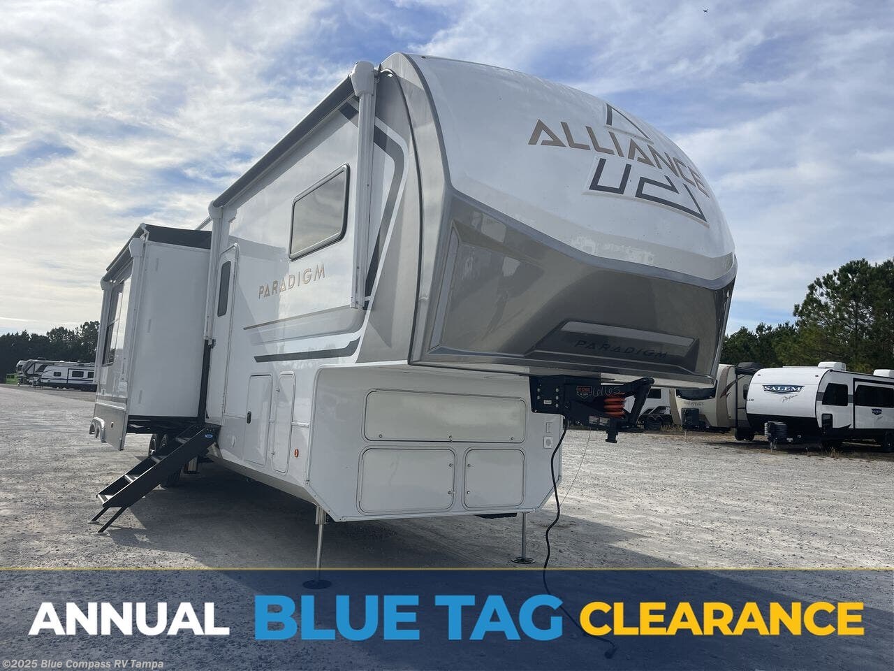 New 2025 Alliance RV Paradigm 395DS available in Dover, Florida
