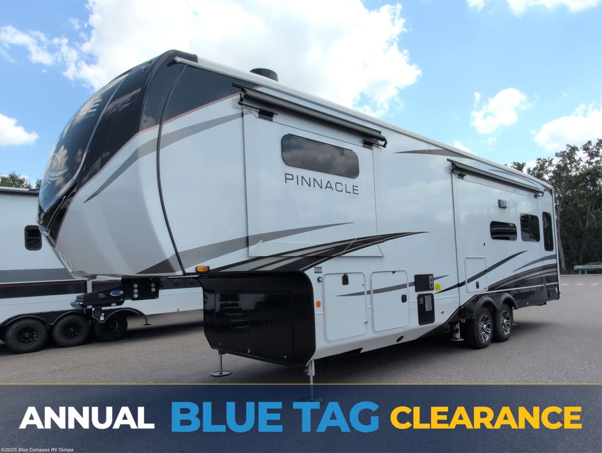 New 2025 Jayco Pinnacle 32RLTS available in Dover, Florida