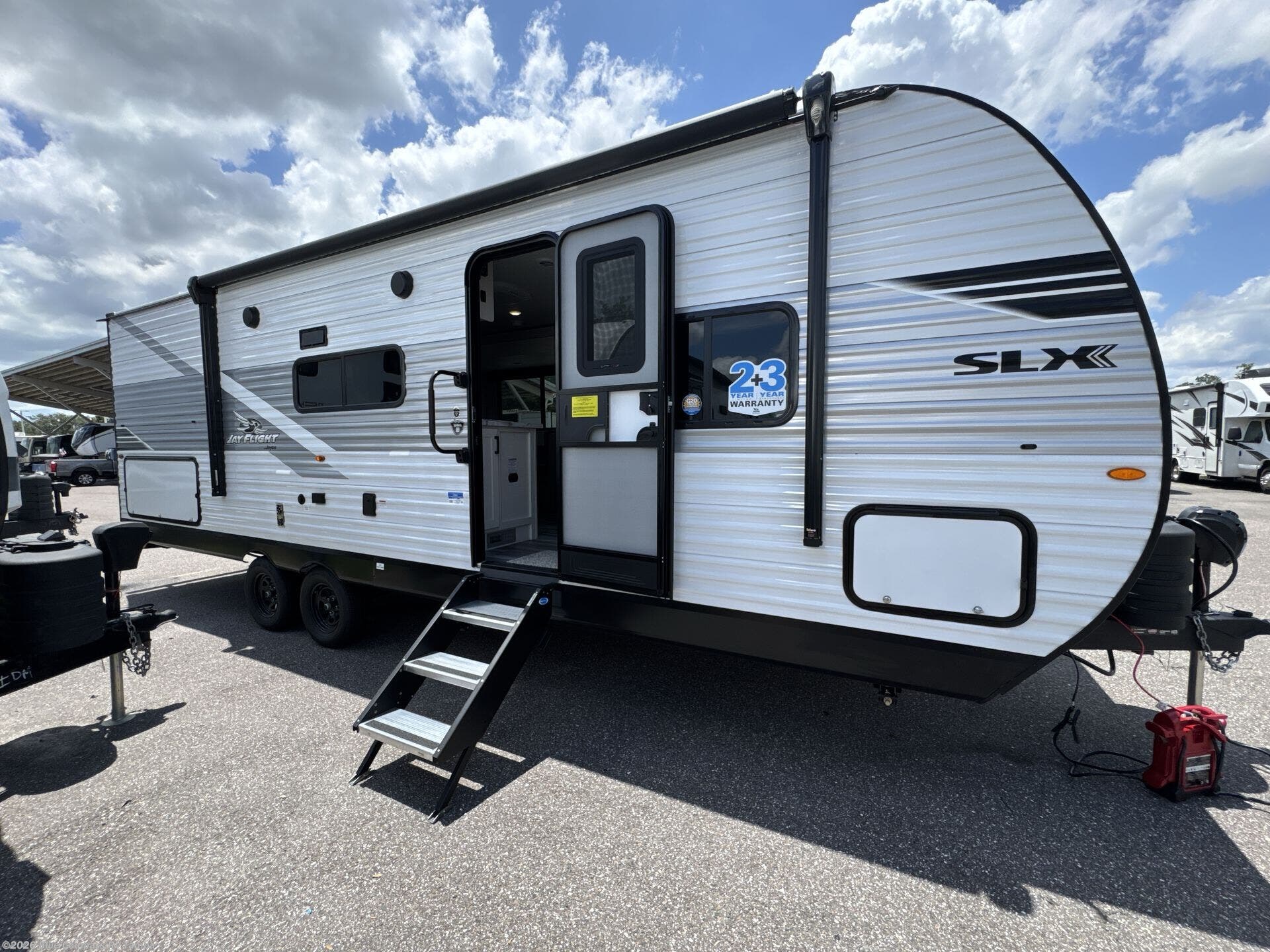 New 2025 Jayco Jay Flight SLX 261BHS available in Dover, Florida
