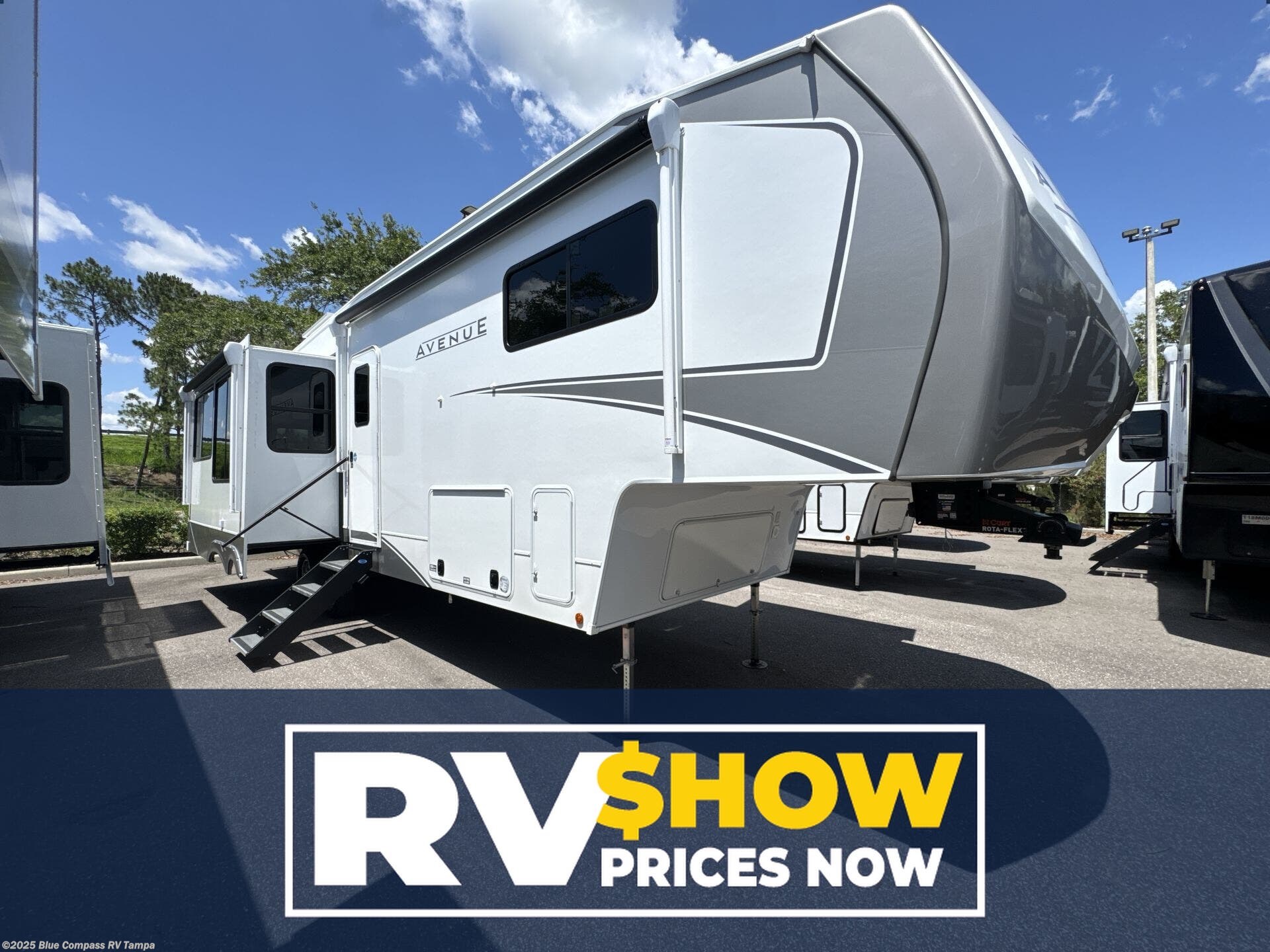 New 2025 Alliance RV Avenue 32RLS available in Dover, Florida