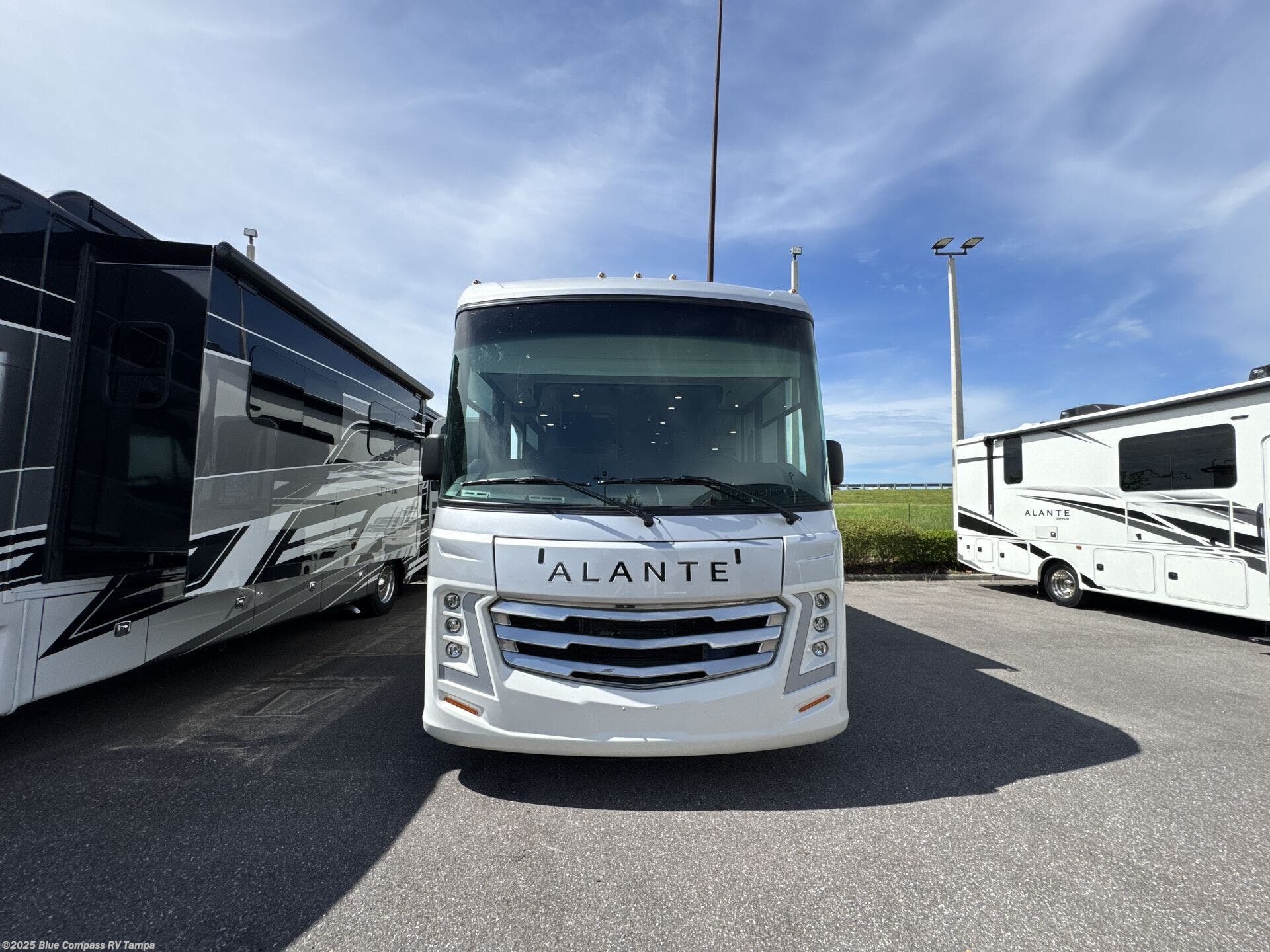 New 2026 Jayco Alante 29S available in Dover, Florida