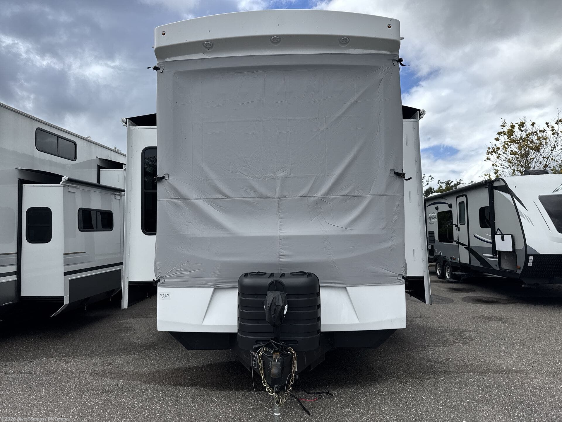 New 2026 Alliance RV Benchmark 42LFT available in Dover, Florida
