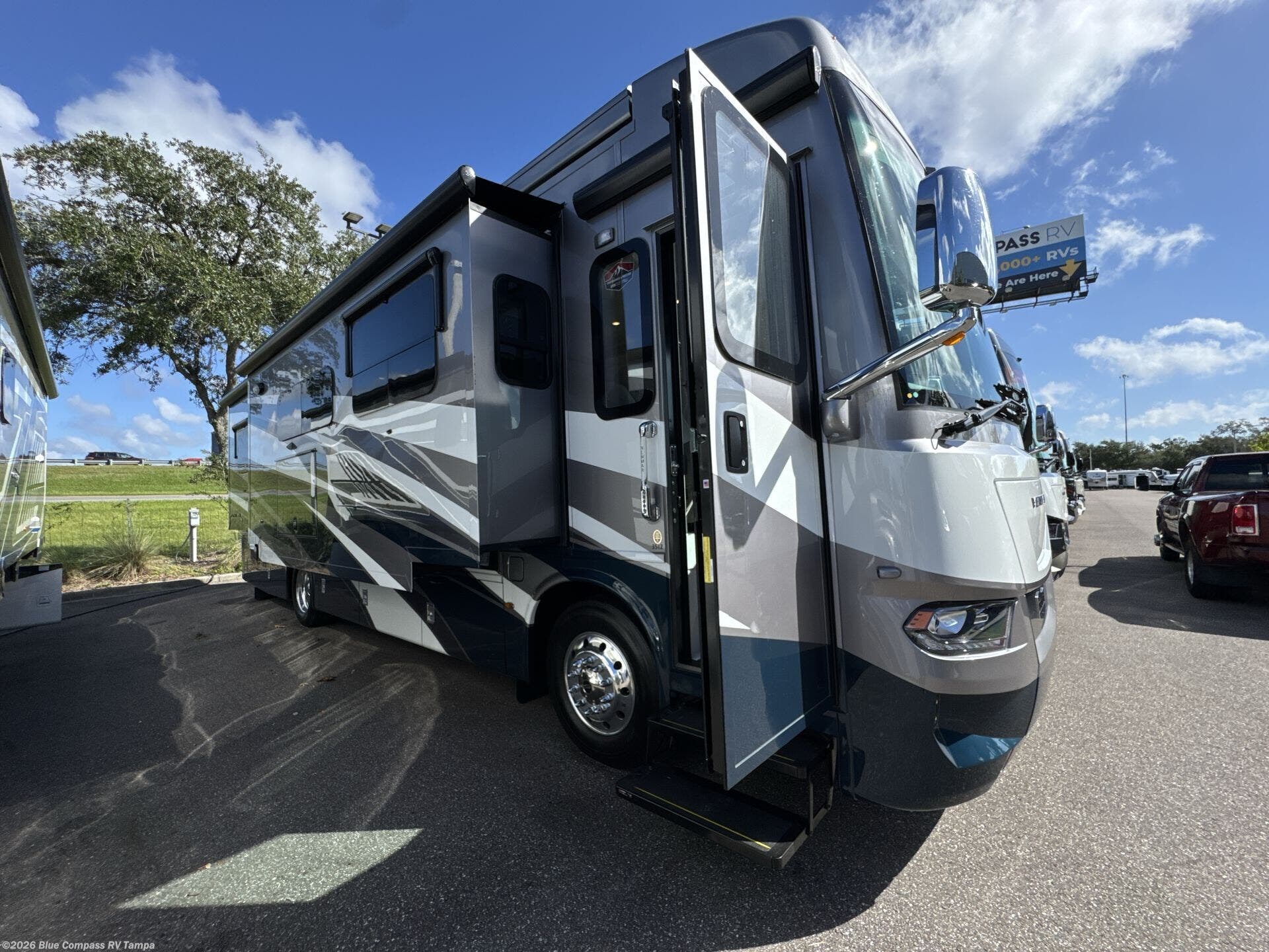 New 2026 Newmar Ventana 3512 available in Dover, Florida