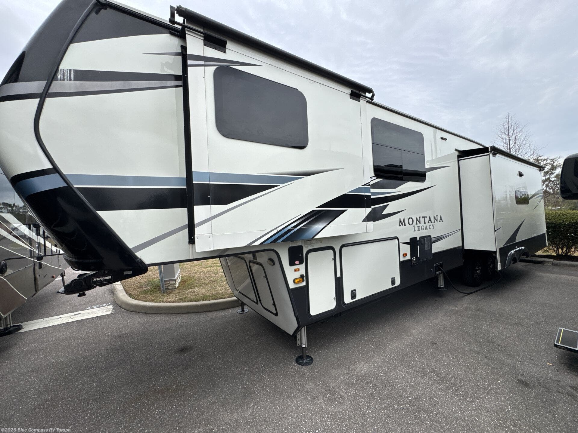 Used 2021 Keystone Montana 3781RL available in Dover, Florida