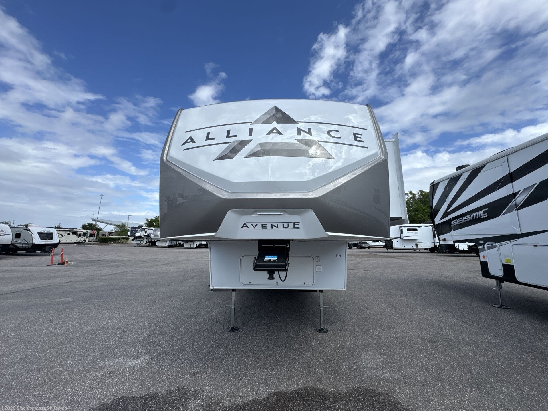 New 2026 Alliance RV Avenue 32RLS available in Dover, Florida