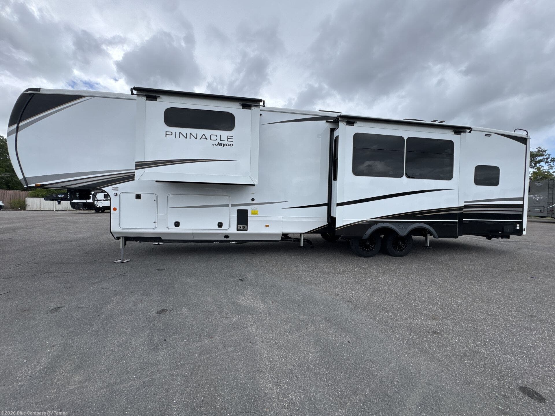 New 2026 Jayco Pinnacle 38FBRK available in Dover, Florida