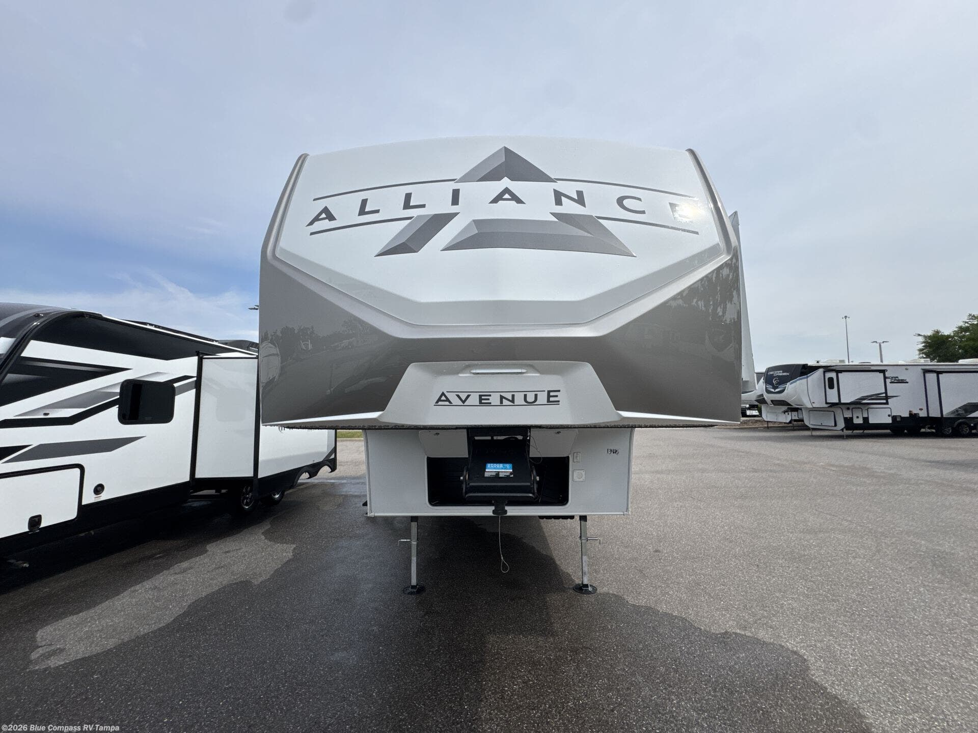 New 2026 Alliance RV Avenue 32RLS available in Dover, Florida