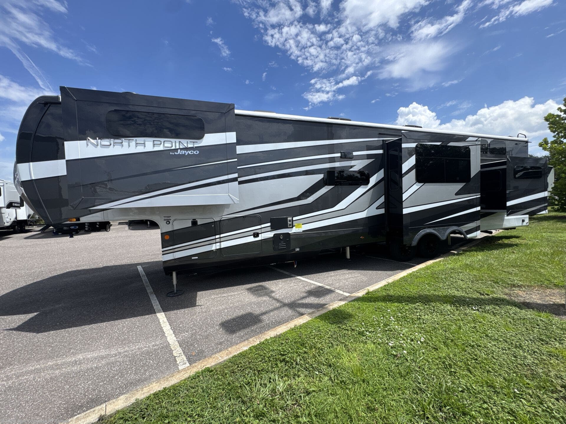 New 2026 Jayco North Point 395DSDB available in Dover, Florida