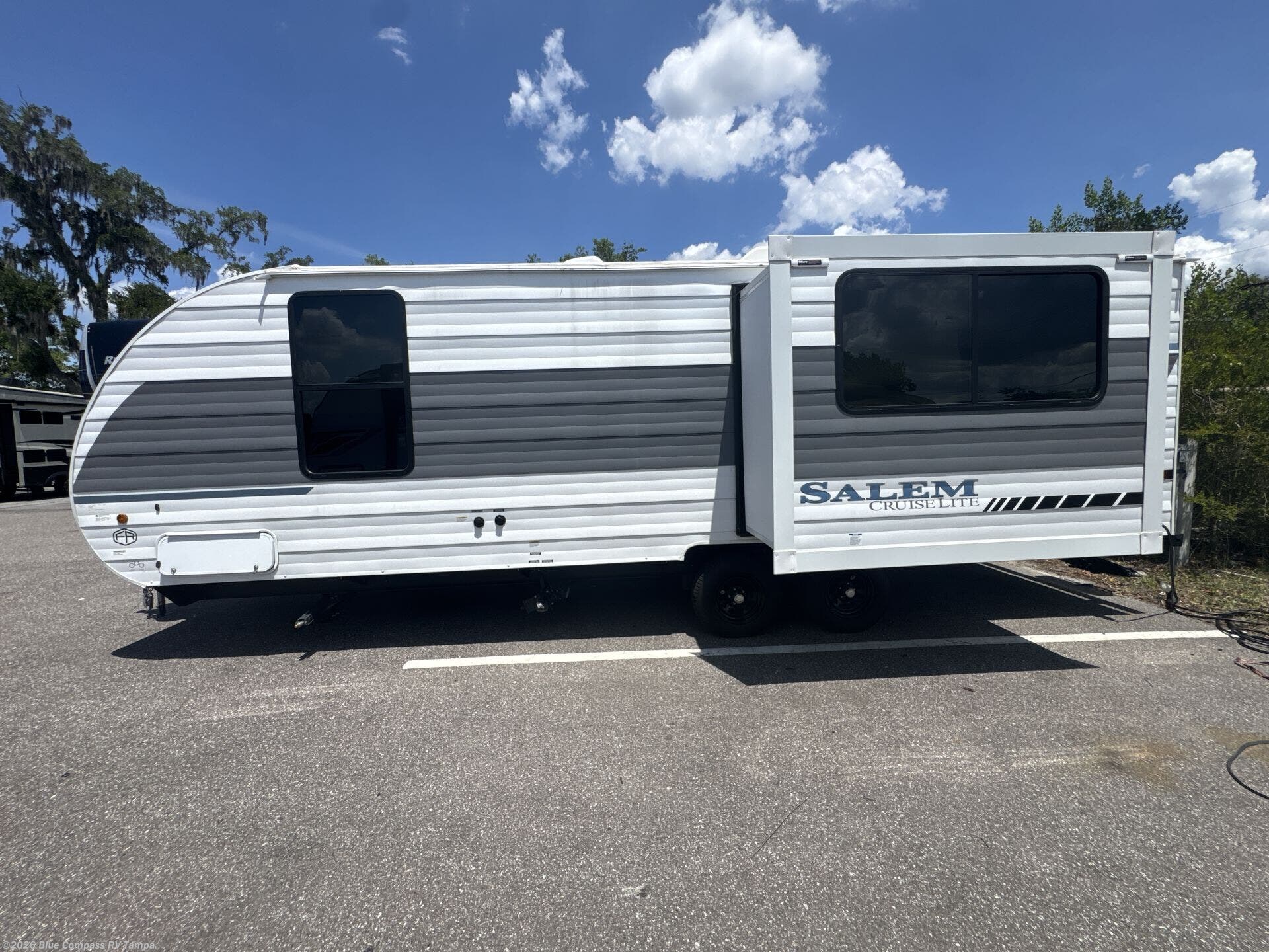 Used 2025 Forest River Salem Cruise Lite 24RLXL available in Dover, Florida