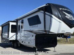 New 2025 Jayco Pinnacle 32RLTS available in Altoona, Iowa