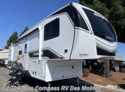 New 2024 Jayco Eagle 29.5BHDS available in Altoona, Iowa