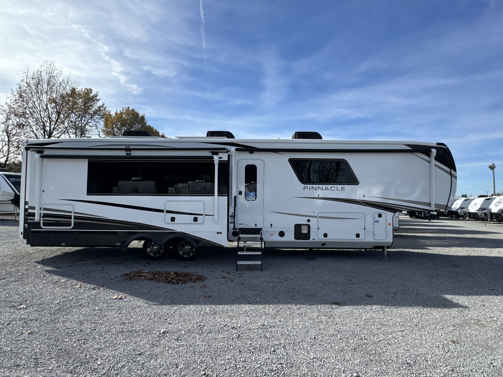 New 2025 Jayco Pinnacle 38FBRK available in Altoona, Iowa