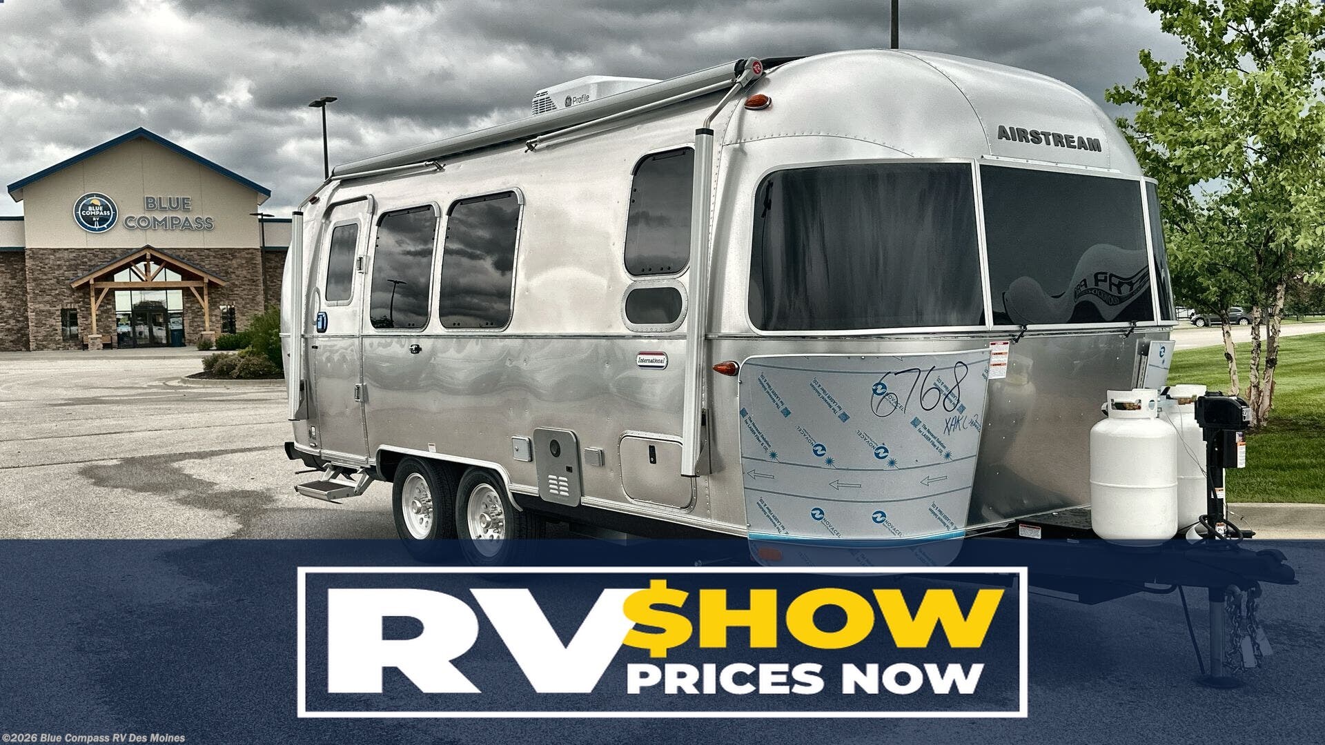 New 2025 Airstream International 23FB available in Altoona, Iowa