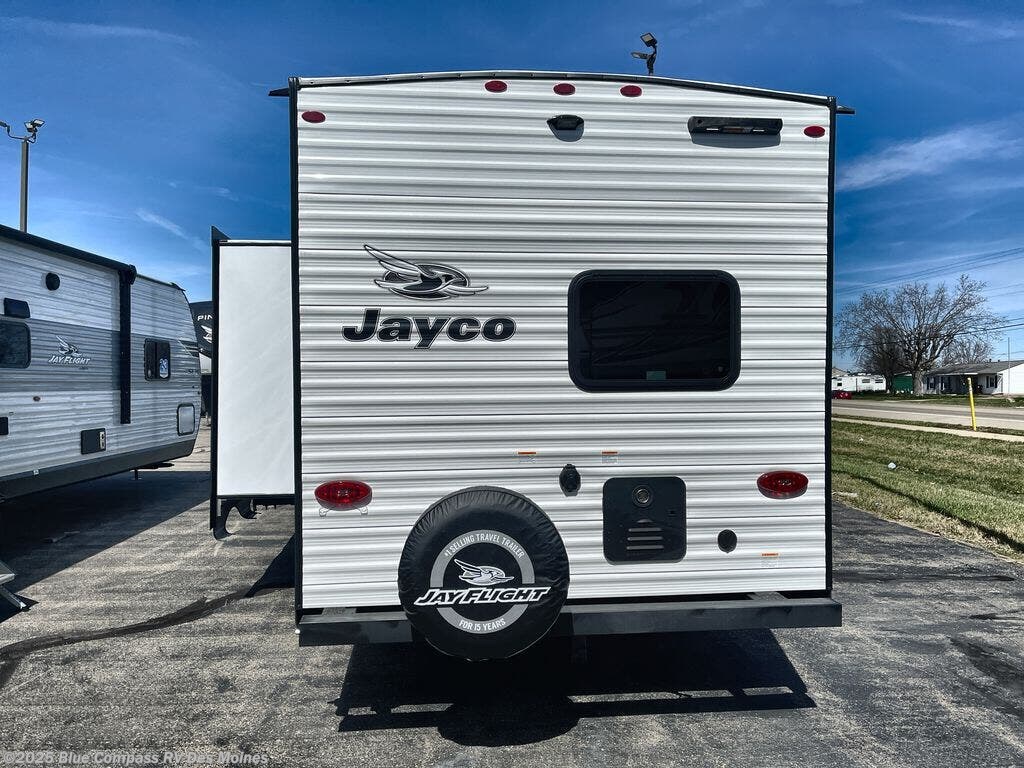 New 2025 Jayco Jay Flight SLX 261BHS available in Altoona, Iowa