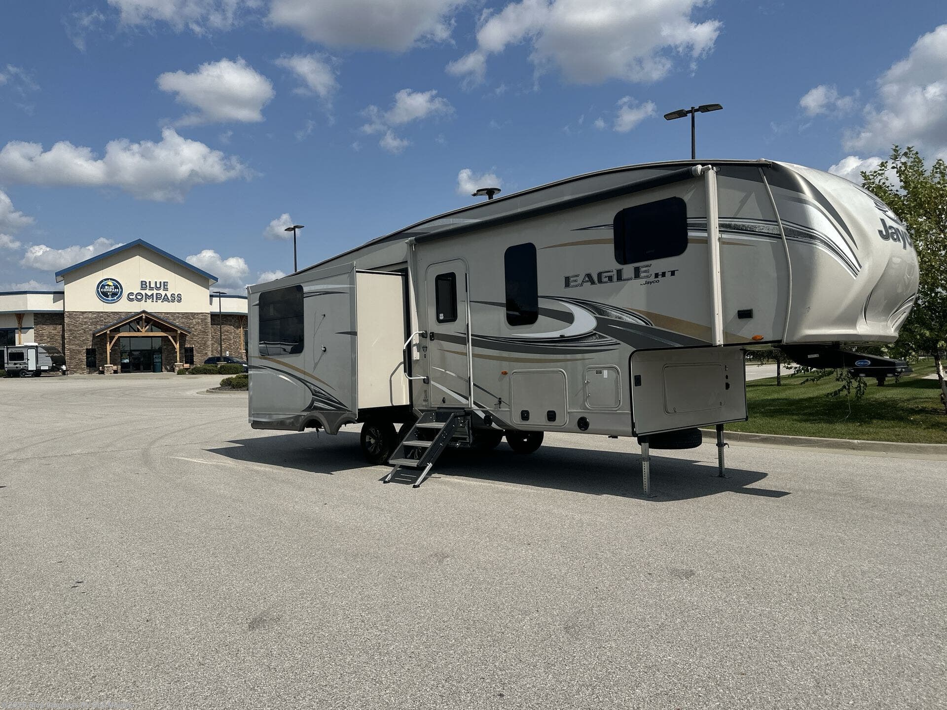 Used 2017 Jayco Eagle HT 27.5RLTS available in Altoona, Iowa