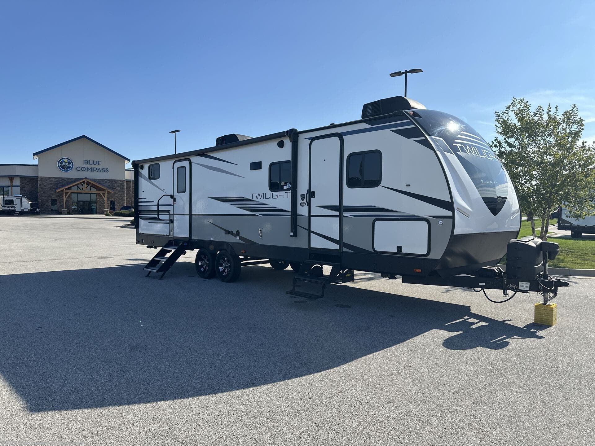 Used 2023 Cruiser RV Twilight Signature TWS 2800 available in Altoona, Iowa