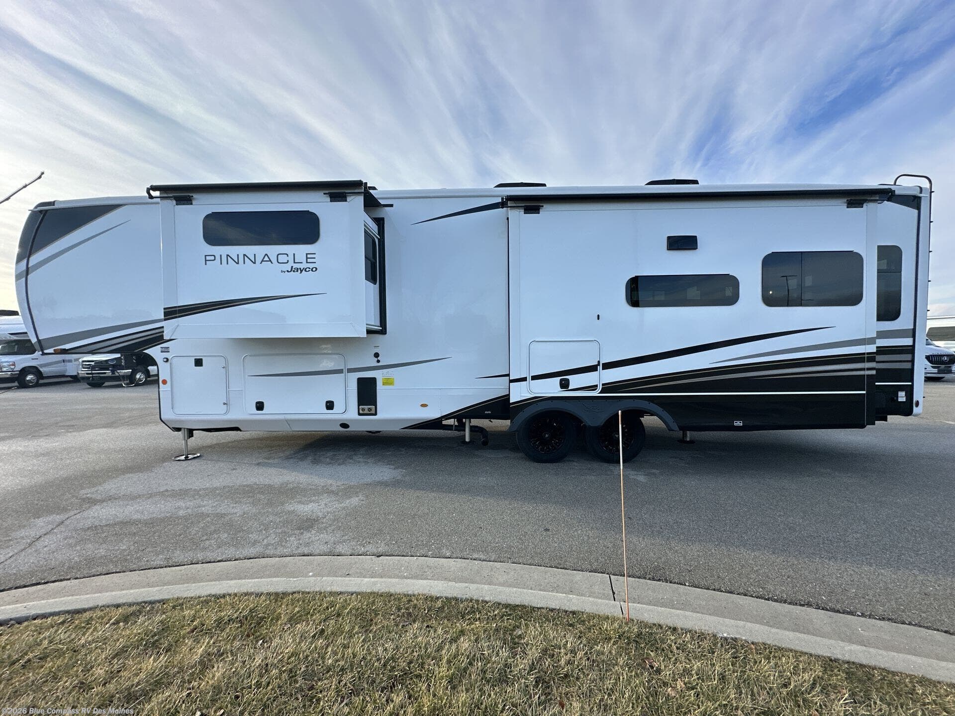 New 2026 Jayco Pinnacle 36FBTS available in Altoona, Iowa