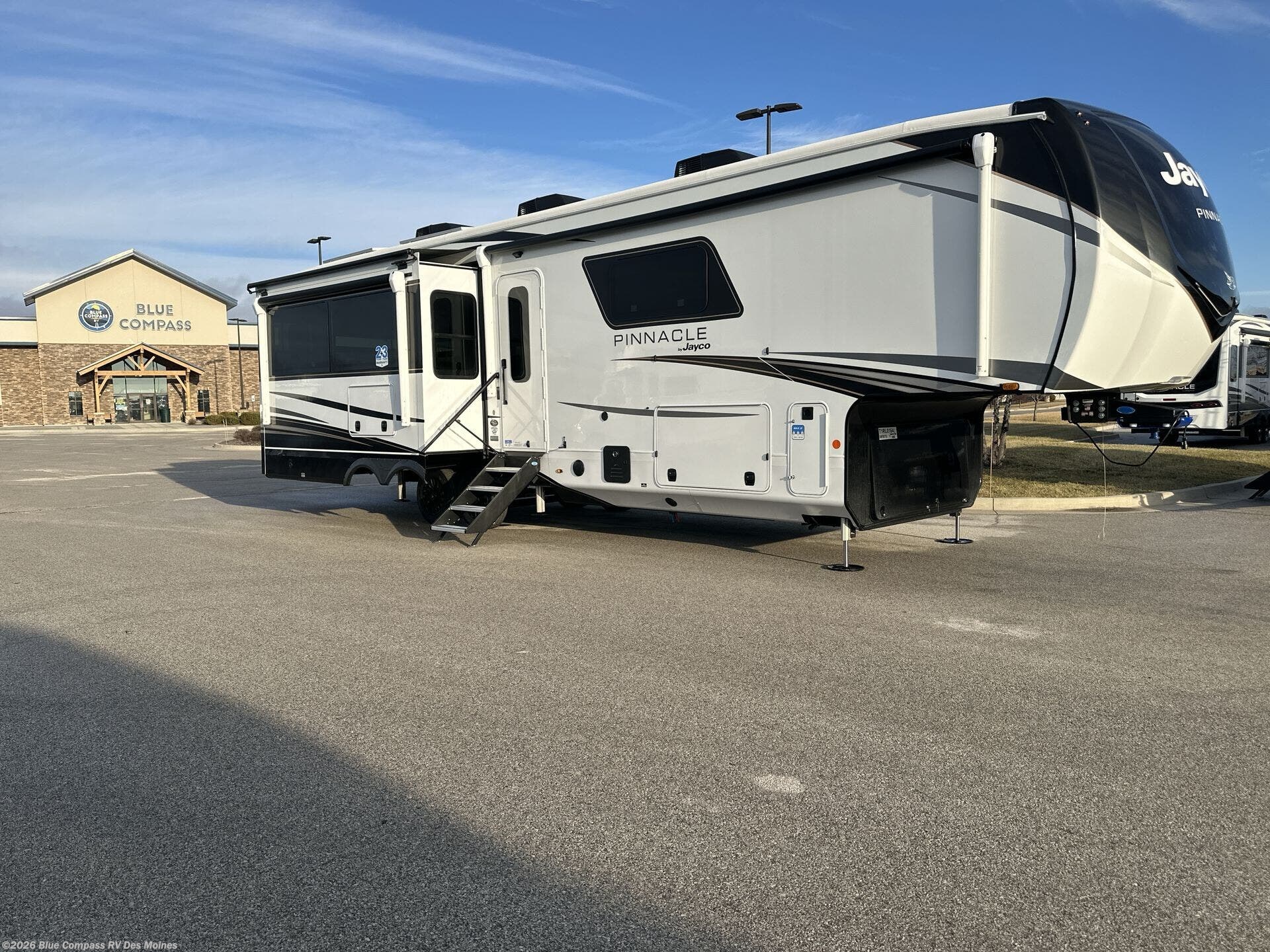 New 2026 Jayco Pinnacle 36FBTS available in Altoona, Iowa