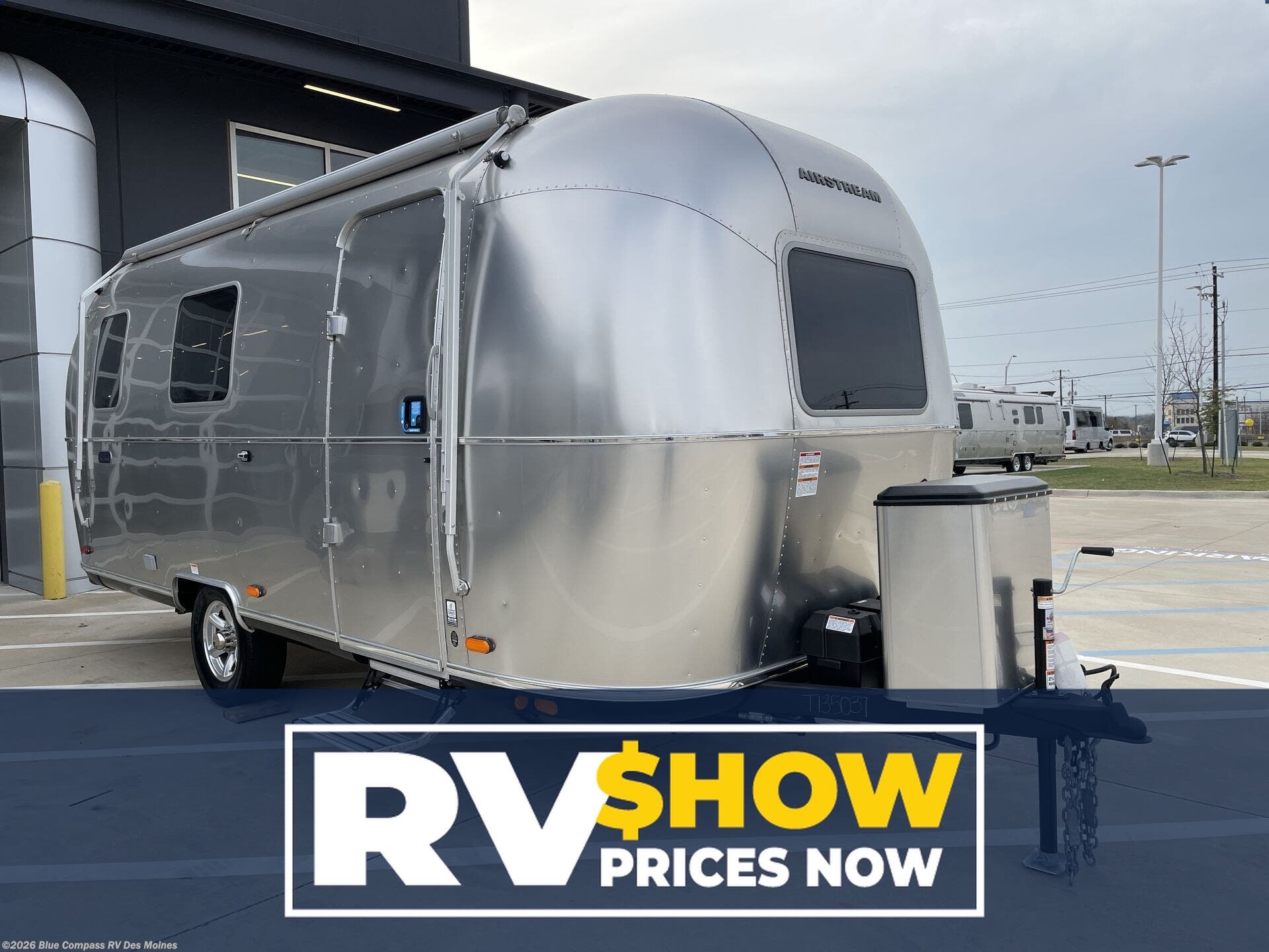 New 2026 Airstream Traveler World  22RB available in Altoona, Iowa