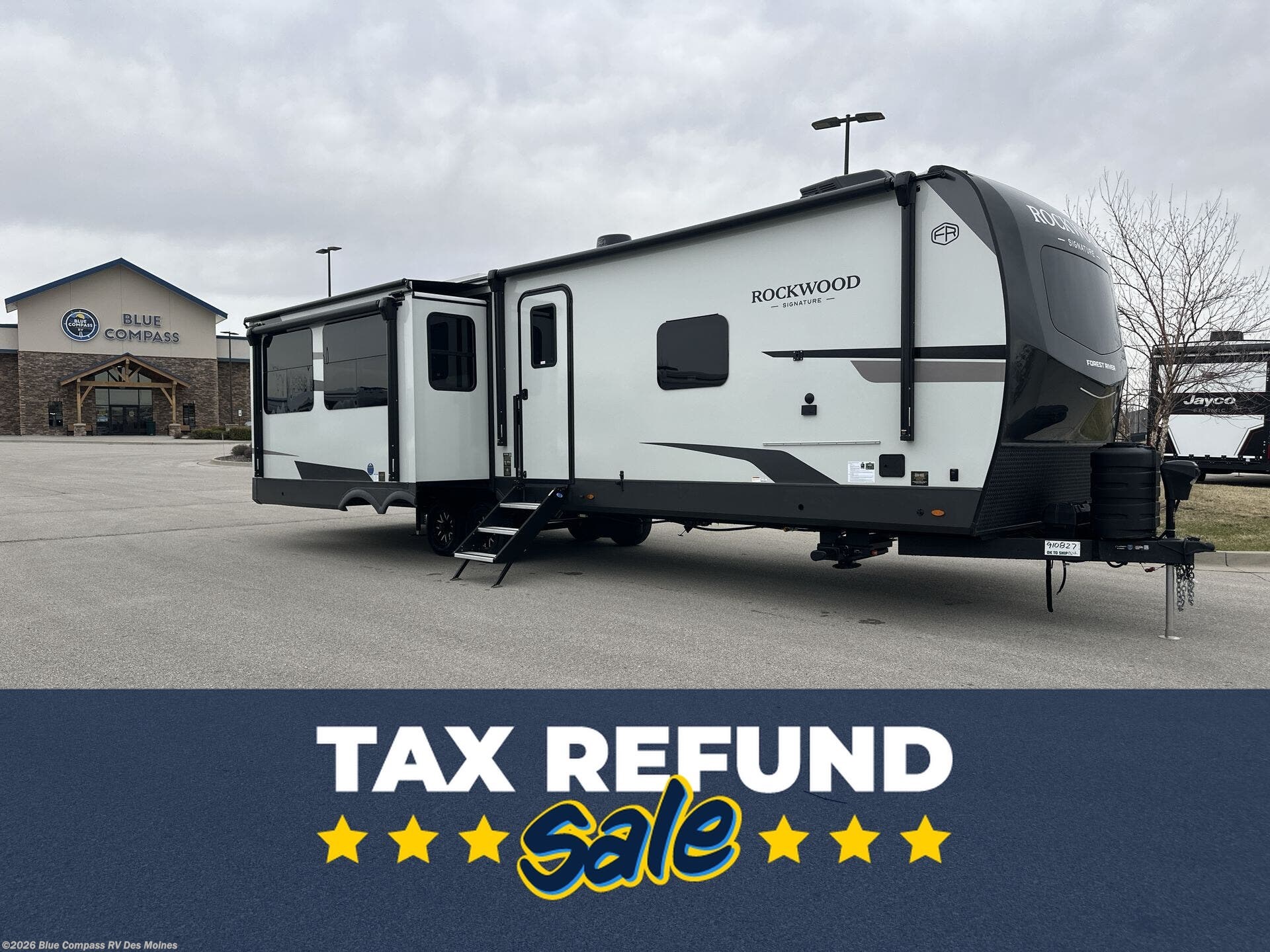 New 2026 Forest River Rockwood Signature 8337RL available in Altoona, Iowa
