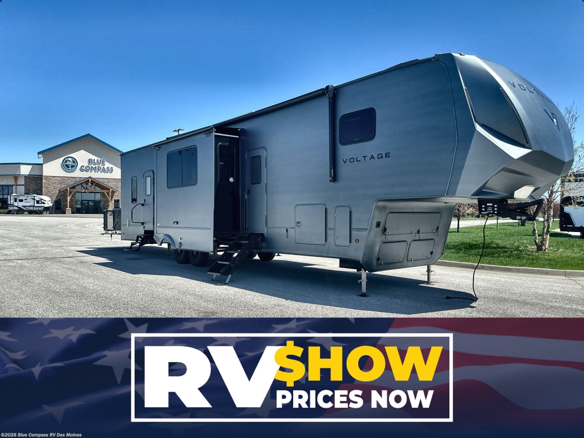 New 2026 Dutchmen Voltage V-Series 3850 available in Altoona, Iowa