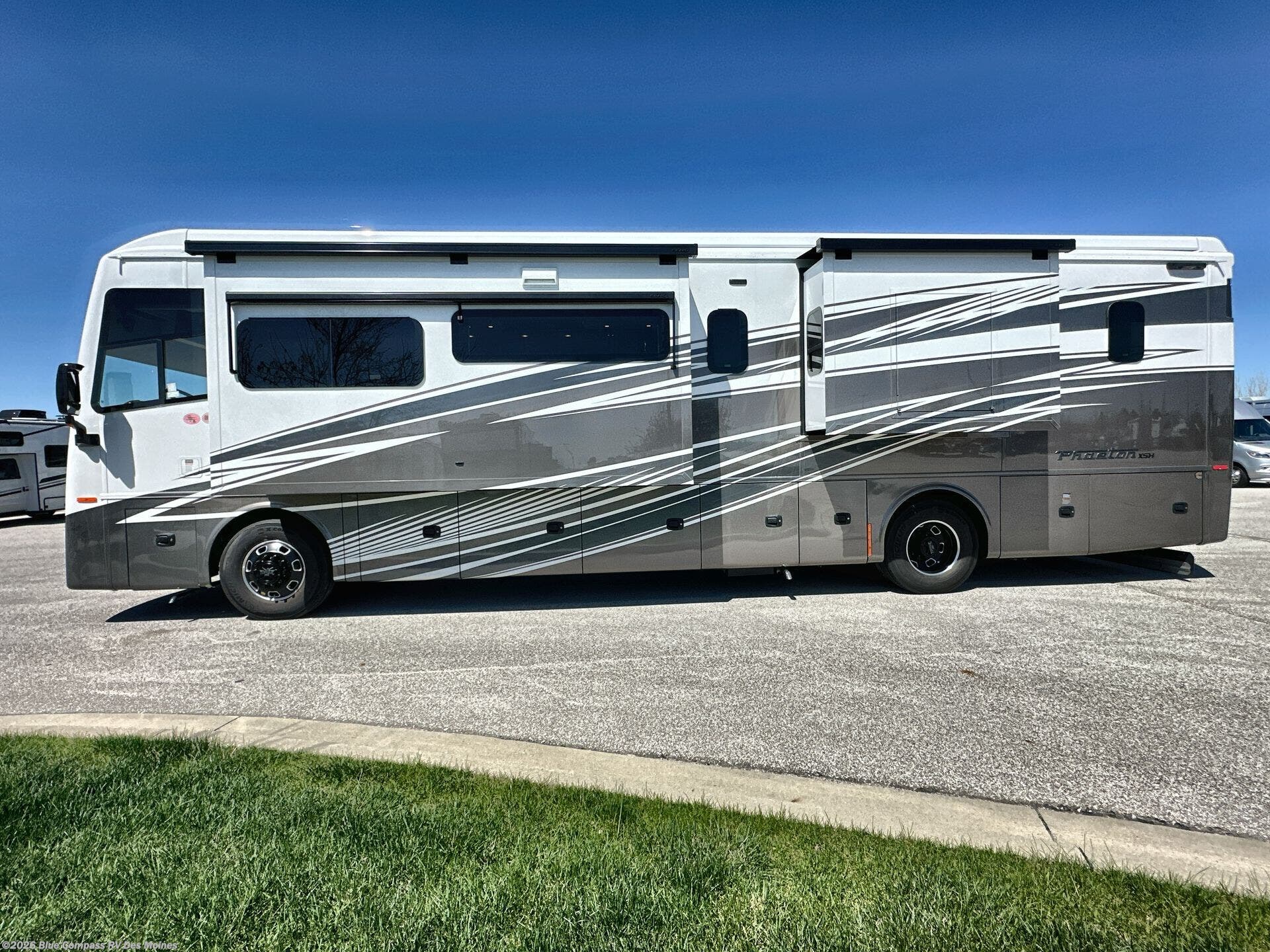 New 2026 Tiffin Phaeton 40 IH available in Altoona, Iowa