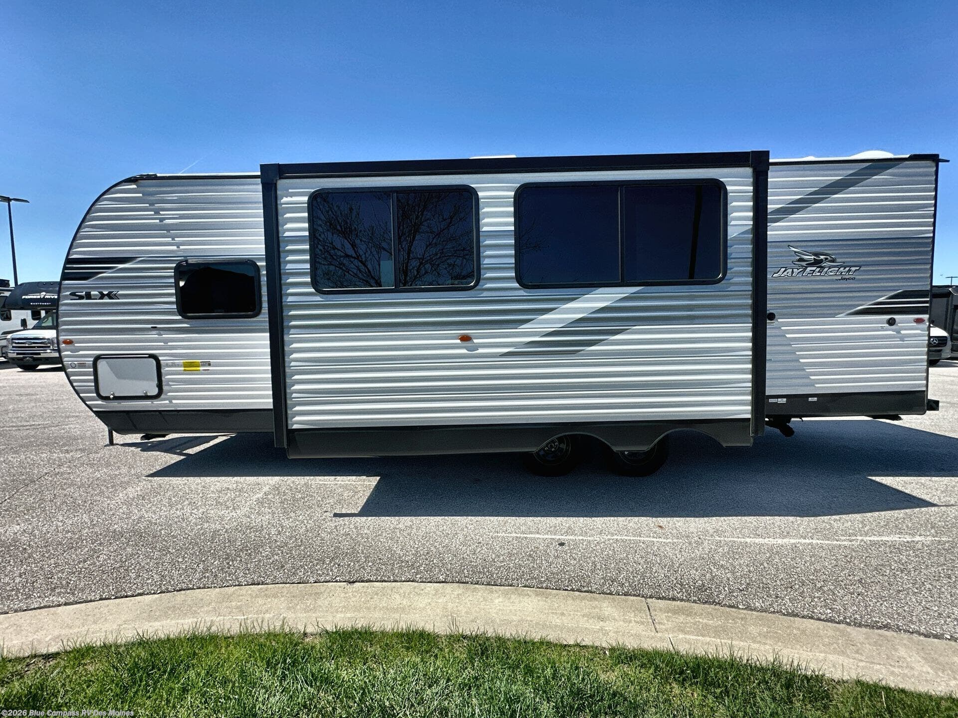 New 2026 Jayco Jay Flight SLX 261BHS available in Altoona, Iowa