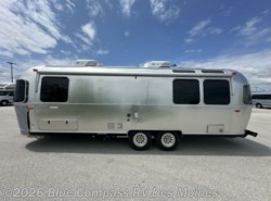 New 2027 Airstream International 27FB Twin available in Altoona, Iowa
